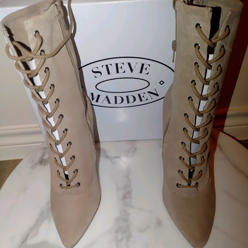 Tie up booties